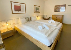 Beautiful apartment for 5 guests with WIFI, TV and balcony