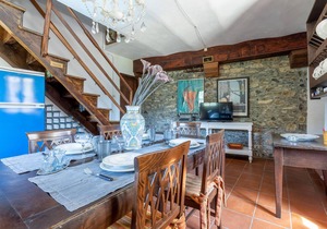 Beautiful apartment in Comano -MS-