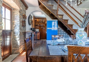 Beautiful apartment in Comano -MS-