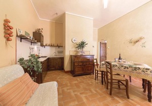 Beautiful apartment in Pomarance