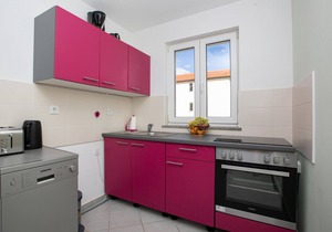Beautiful apartment in Cizici with WiFi