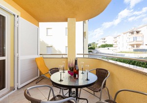 Beautiful apartment in Cizici with WiFi
