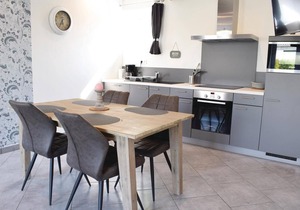 Beautiful apartment in Sainteny