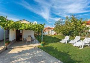 Beautiful Apartment In Linardici