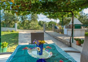Beautiful Apartment In Linardici