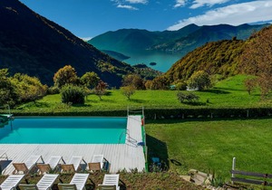 Beautiful chalet with Swimming Pool in Lombardy