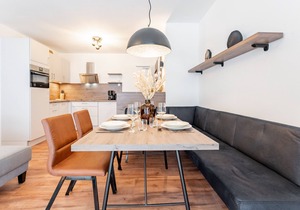 Beautiful city centre flat with private garden