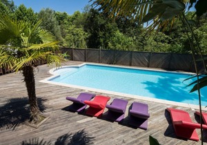 Beautiful typical Basque apartment in residence with swimming pool