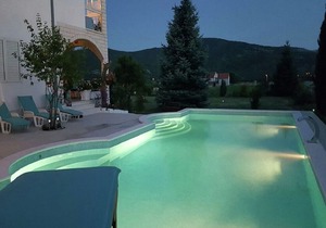 Beautiful Holiday Home in Neoric with Private Pool