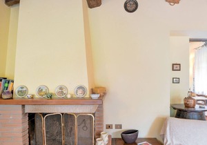 Beautiful Holiday Home with Swimming Pool in Monterchi