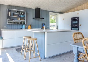Beautiful home in Nexø with WiFi