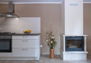 Beautiful home in Orbanici with WiFi