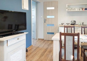 Beautiful home in Wilcze with WiFi