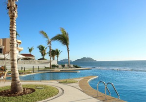 Beautiful New Beach condo in Pearl Tower, Mazatlan