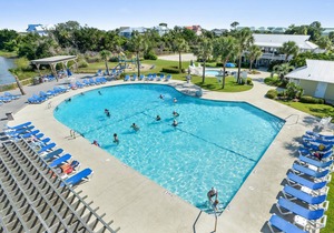 Beautiful Ocean Front Condo with Expansive View