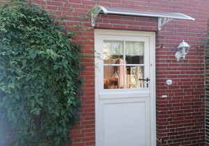 Beautiful vacation apartment with large outdoor terrace near the dike