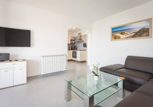 Bella Vista Apartments/Ap 2