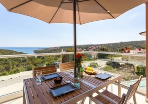 Bella Vista Apartments/Ap 2