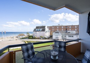 -BERLINER HOF- DIRECT BEACH LOCATION; 100% lake view 3-room apartment in best beach location