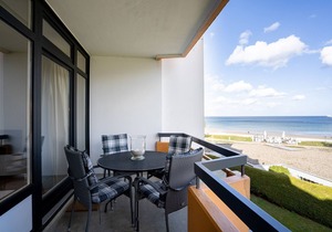 -BERLINER HOF- DIRECT BEACH LOCATION; 100% lake view 3-room apartment in best beach location