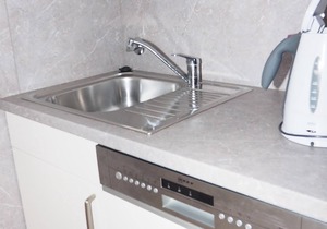 -BERLINER HOF- DIRECT BEACH LOCATION; 100% lake view/2 and 3-room comfort apartments