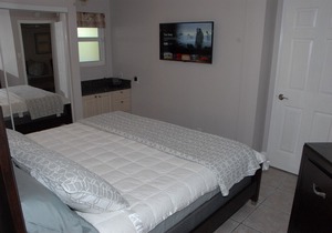 Best priced 1 bedroom on Seven Mile Beach Cayman Reef Resort #50