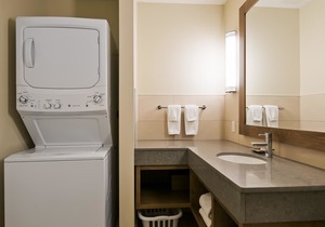 Best Western Plus Sawridge Suites