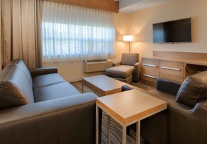 Best Western Plus Sawridge Suites