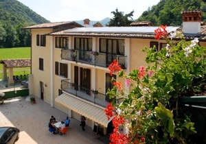 Big Room in Agriturismo Rocca Dei Marchesi