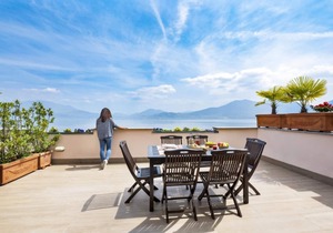 Bilocale 6 with balcony/terrace