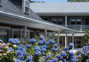 Block Island Resort - Great Location, sleeps 4