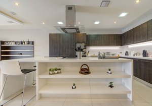 Blue Harbour, 2 Bedroom apartment with Marina View