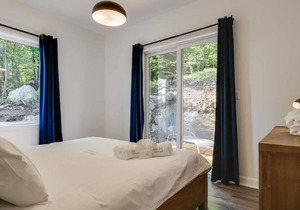 BLUE LILY - 4 bedrooms - sleeps 8