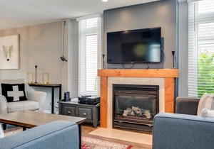 Blue Mountain 3BR, Sierra Lane Condo