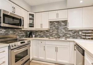 Blue Mountain Chalet Condo Ski in Ski Out 3 BR