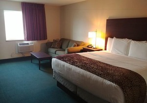 Boarders Inn & Suites- Broken Bow