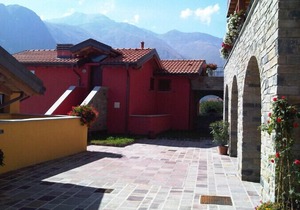 Borgo La Sorgente - Magnolia, Germasino, Italy