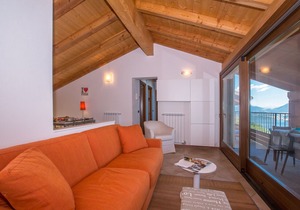 Borgo La Sorgente - Tulipano, Germasino, Italy
