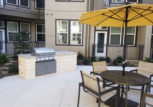 Brand New Condo F.S. 1/1 in Carrollton