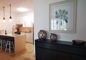 Breathtaking Beachfront Ocean View Deluxe Condo. Free weekly maid service.