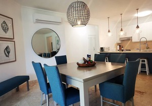 Breathtaking Beachfront Ocean View Deluxe Condo. Free weekly maid service.