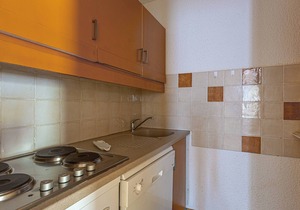 Bright 1BR Apt for 5, Ski-In/Ski-Out Access, Balcony, Near Shops & Lift