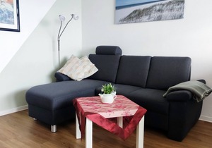 Bright, friendly furnished apartment on the 9th floor.