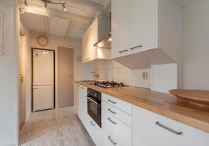Bungalow in Sint Maartenszee near Beach