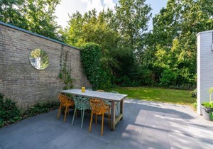 Bungalow in Sint Maartenszee near the beach