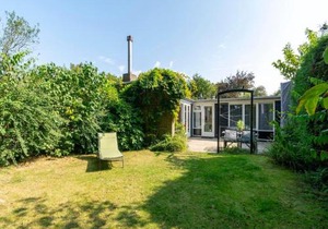 Bungalow in Sint Maartenszee near Dunes