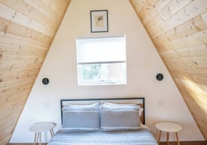 CABIN 1 WITH RIVER VIEW