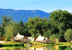 Camping Le Lac Bleu* - Mobile home Loggia Confort 3 rooms 4 people Air-conditioned Lakeside