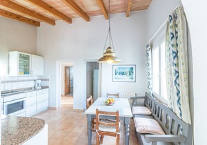 Can Flores FLAT 3 » apartment in private villa with pool close to the beach