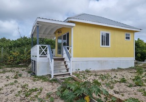 Captivating 1-Bed Cottage in Codrington
